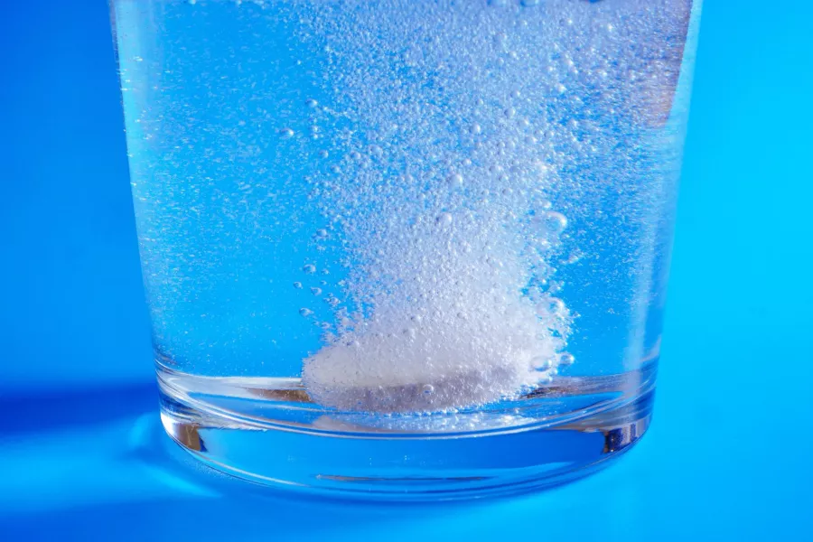 Lekeleri çıkarır ve boruları temizler. Evde aspirinin 5 sıra dışı kullanımı